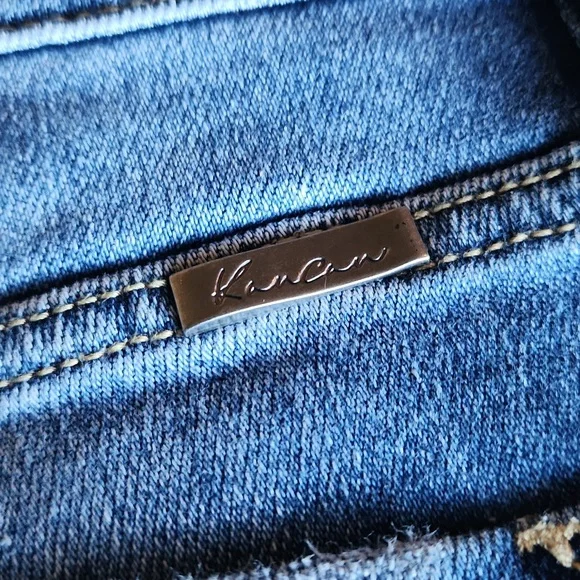 KanCan Distressed Denim Capris Size 13 - Picture 5 of 8